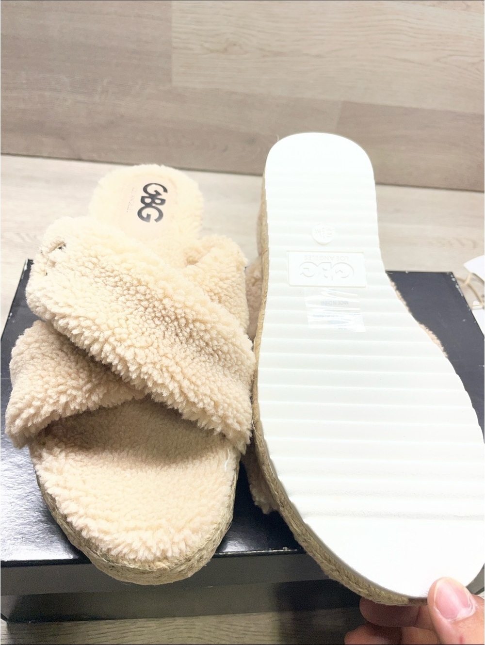 GBG Los Angeles Cream Faux Shearling Crisscross Platform Slides #81
